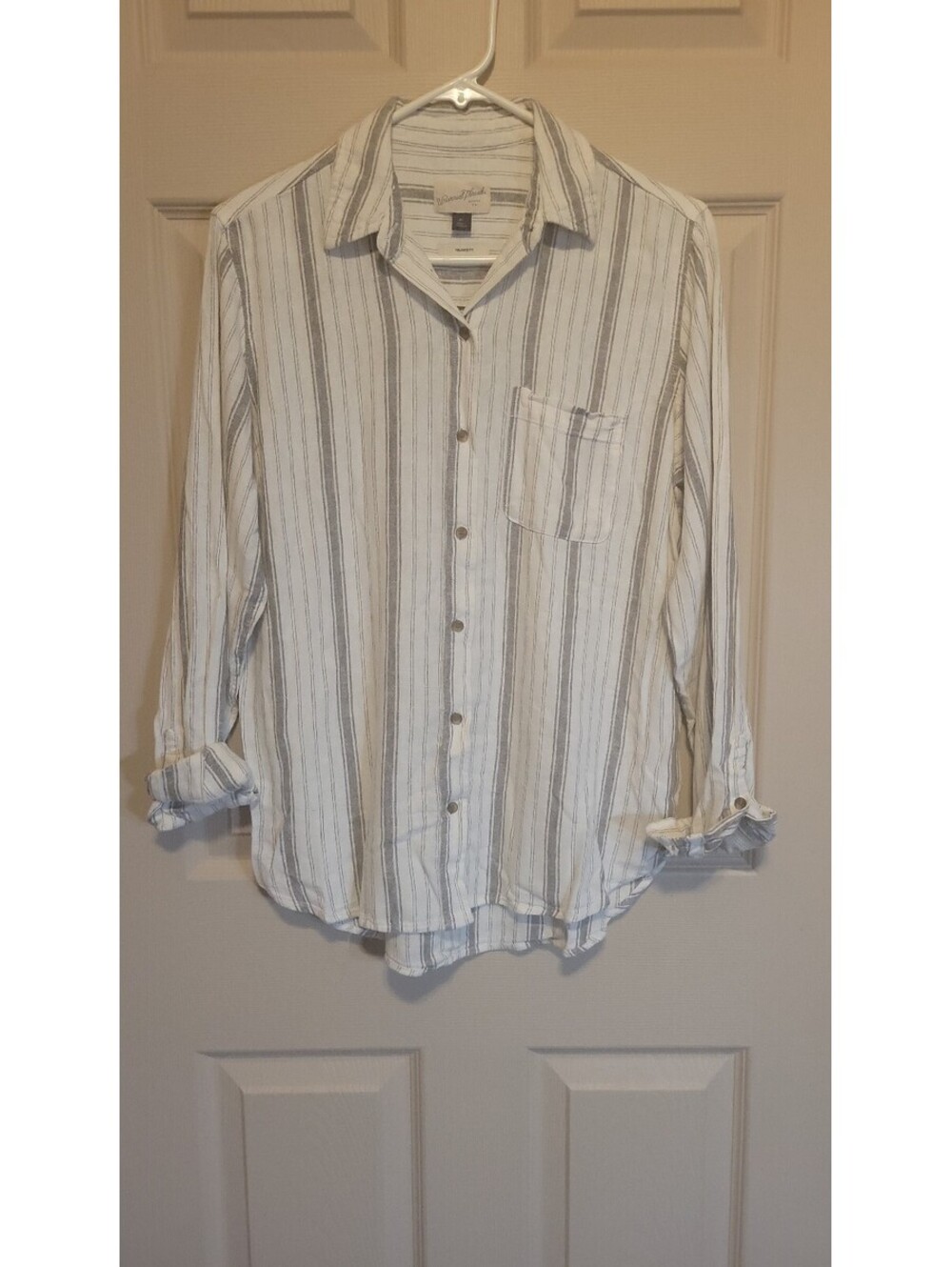 Universal Thread Relaxed Fit Striped Button-Up Shirt XL - Picture 1 of 6